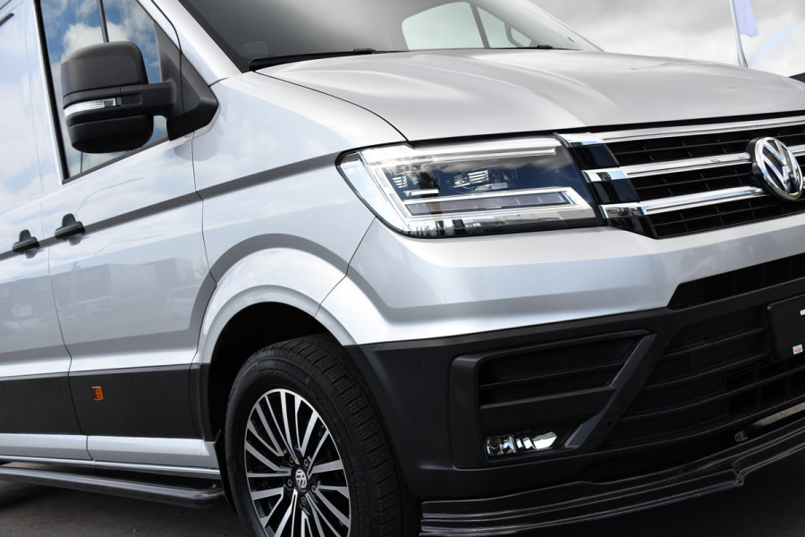 Volkswagen Crafter 35 2.0 TDI L3H3 Highline Adaptieve Cruise, Camera, Carplay, LED, Multimedia, 140PK, Automaat, 2 x Schuifdeur, Stoelverwarming, Uniek!