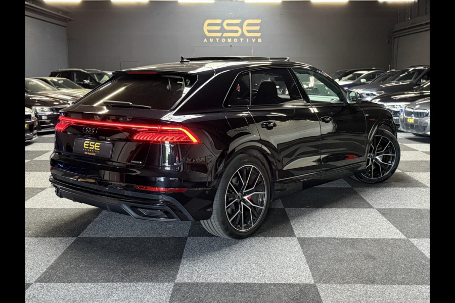 Audi Q8 60 TFSI e quattro Competition | B&O 3D | RS Stoelen | Panoramadak | Head-up | Softclose | 360