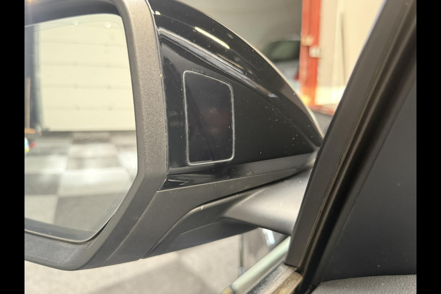 Audi Q8 60 TFSI e quattro Competition | B&O 3D | RS Stoelen | Panoramadak | Head-up | Softclose | 360