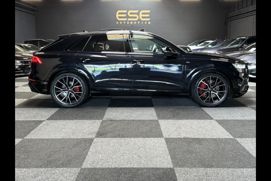 Audi Q8 60 TFSI e quattro Competition | B&O 3D | RS Stoelen | Panoramadak | Head-up | Softclose | 360