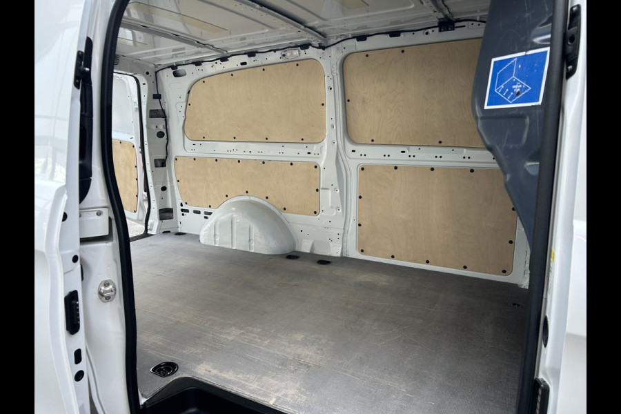 Mercedes-Benz Vito 116 CDI Extra lang / Automaat / Navigatie / Camera / Parkeersensoren / Airco / Cruise control / Achterdeuren
