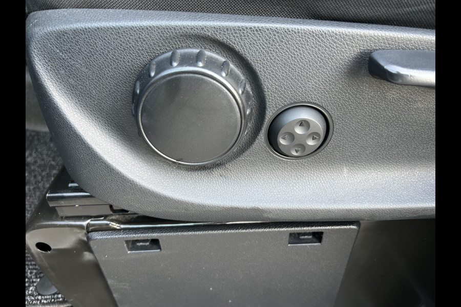 Mercedes-Benz Vito 116 CDI Extra lang / Automaat / Navigatie / Camera / Parkeersensoren / Airco / Cruise control / Achterdeuren