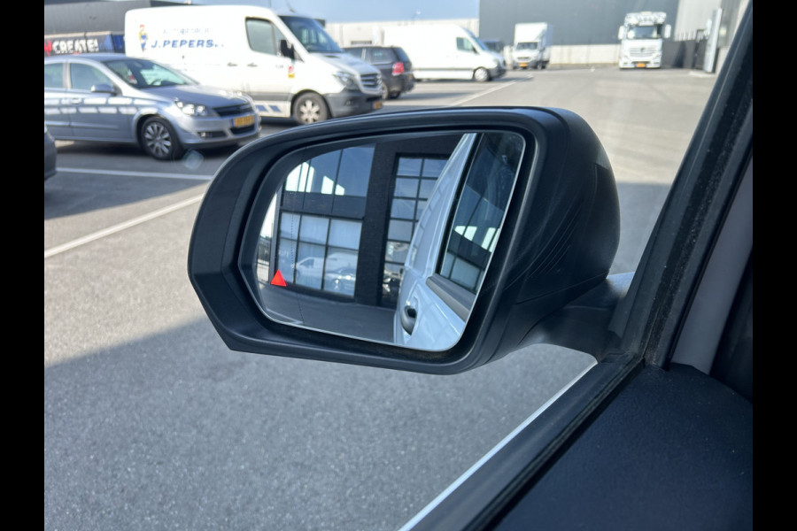 Mercedes-Benz Vito 116 CDI Extra lang / Automaat / Navigatie / Camera / Parkeersensoren / Airco / Cruise control / Achterdeuren