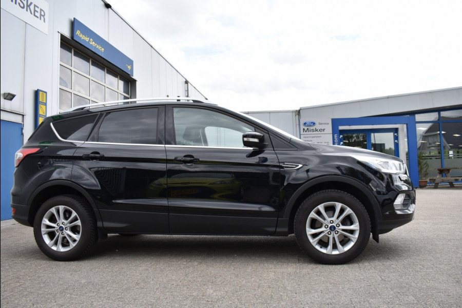 Ford Kuga 1.5 EcoB. Titanium150pk Full options