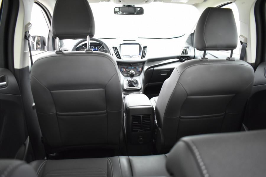 Ford Kuga 1.5 EcoB. Titanium150pk Full options