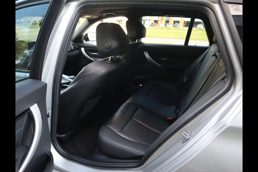 BMW 3 Serie Touring 318i M Sport Edition Automaat
