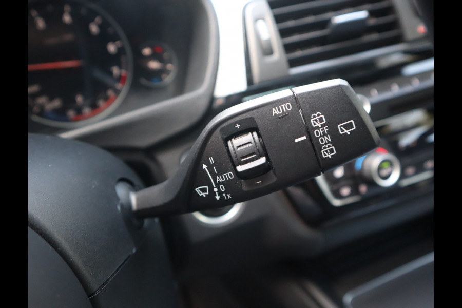 BMW 3 Serie Touring 318i M Sport Edition Automaat