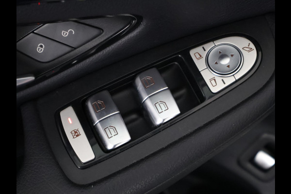 Mercedes-Benz GLC BLACK SERIES PACK 250 4MATIC Premium Plus Automaat | Navigatie | 360° camera | Privacy Glass |