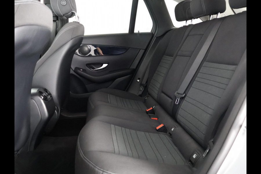 Mercedes-Benz GLC BLACK SERIES PACK 250 4MATIC Premium Plus Automaat | Navigatie | 360° camera | Privacy Glass |