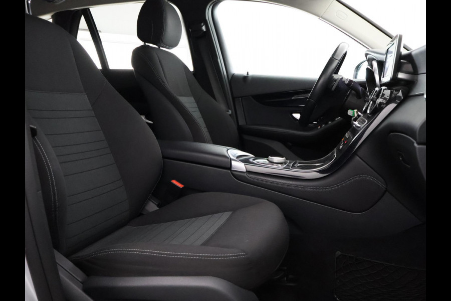 Mercedes-Benz GLC BLACK SERIES PACK 250 4MATIC Premium Plus Automaat | Navigatie | 360° camera | Privacy Glass |