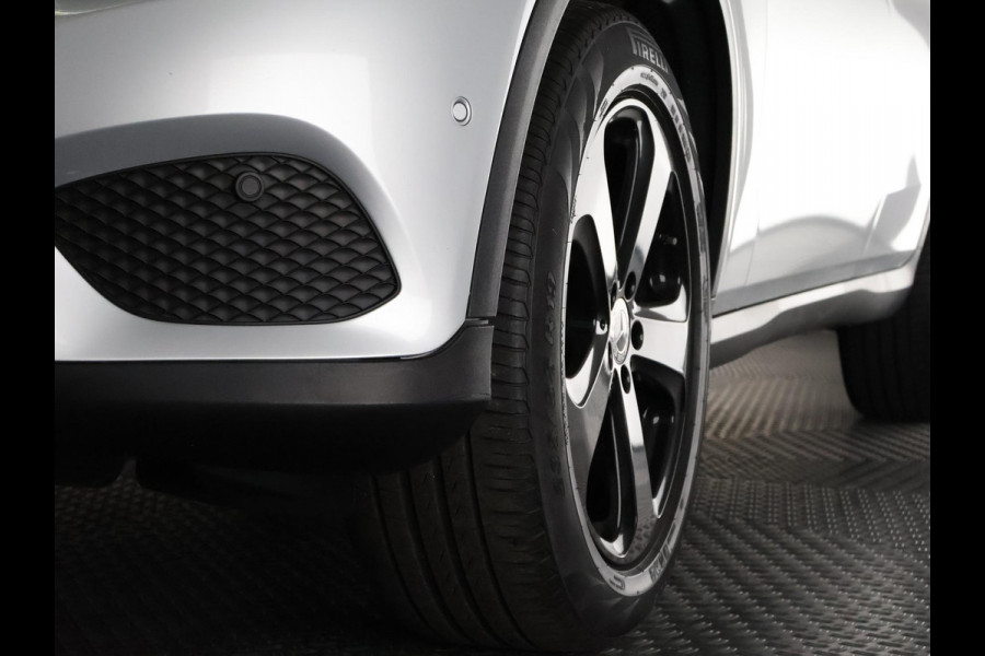 Mercedes-Benz GLC BLACK SERIES PACK 250 4MATIC Premium Plus Automaat | Navigatie | 360° camera | Privacy Glass |
