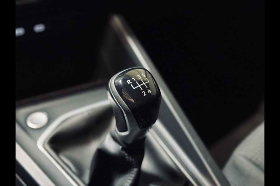Volkswagen Golf 1.0 TSI | Trekhaak | Stoel/stuurverw.