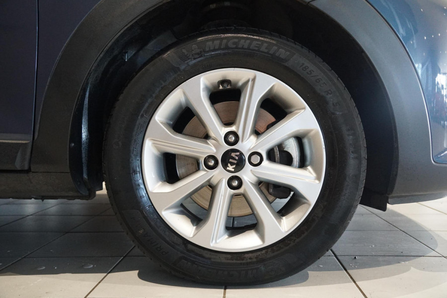 Kia Stonic 1.0 T-GDi MHEV DynamicLine + CAMERA / NAVIGATIE / CARPLAY