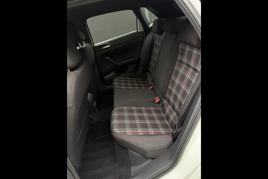 Volkswagen Polo 2.0 TSI GTI CarPlay Camera