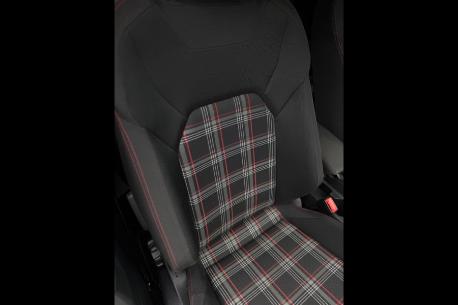 Volkswagen Polo 2.0 TSI GTI CarPlay Camera