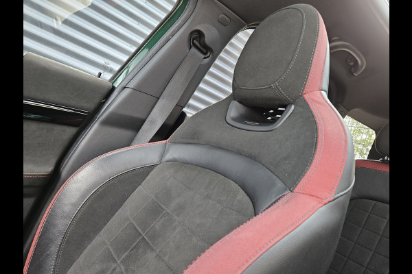 MINI Countryman 2.0 John Cooper Works ALL4 Chili 231pk | Panodak | Adaptive Cruise | Alcantara Sportstoelen | Trekhaak Afn. | Harman Kardon | Apple Carplay | 19"L.M | Camera | Keyless |