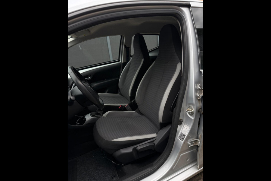 Toyota Aygo 1.0 VVT-i X-Play Camera CarPlay