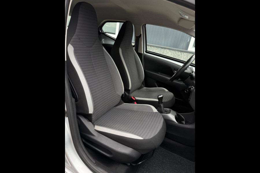 Toyota Aygo 1.0 VVT-i X-Play Camera CarPlay