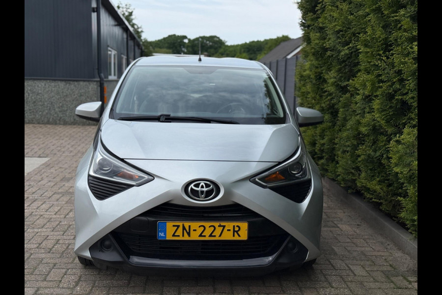 Toyota Aygo 1.0 VVT-i X-Play Camera CarPlay
