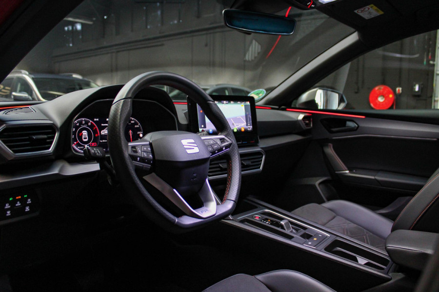 Seat Leon 1.5 eTSI FR Launch Edition | Pano | Memory Seats