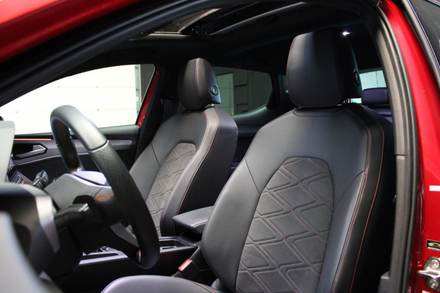 Seat Leon 1.5 eTSI FR Launch Edition | Pano | Memory Seats