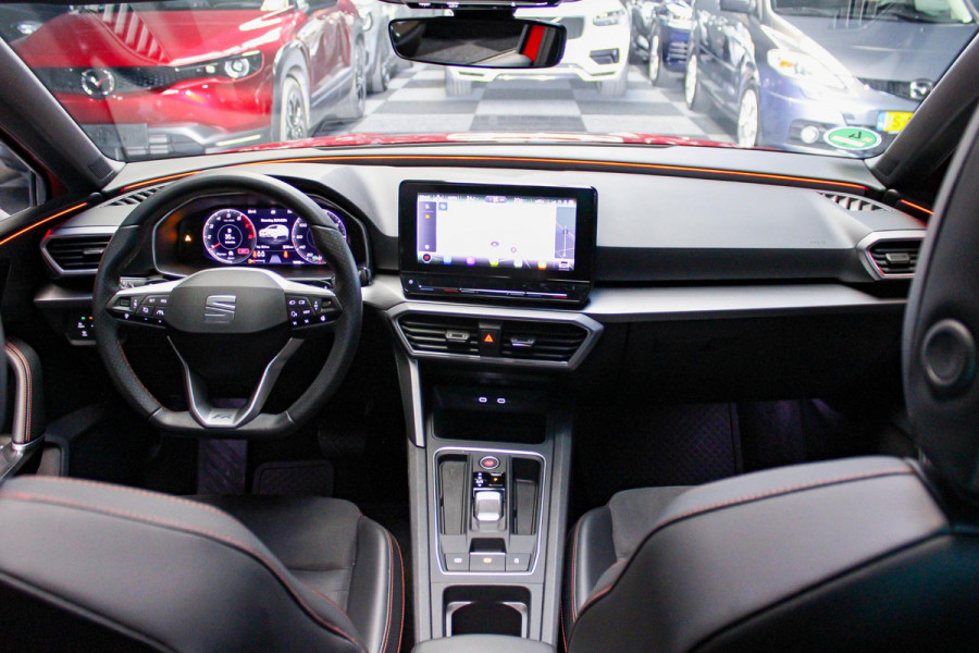 Seat Leon 1.5 eTSI FR Launch Edition | Pano | Memory Seats