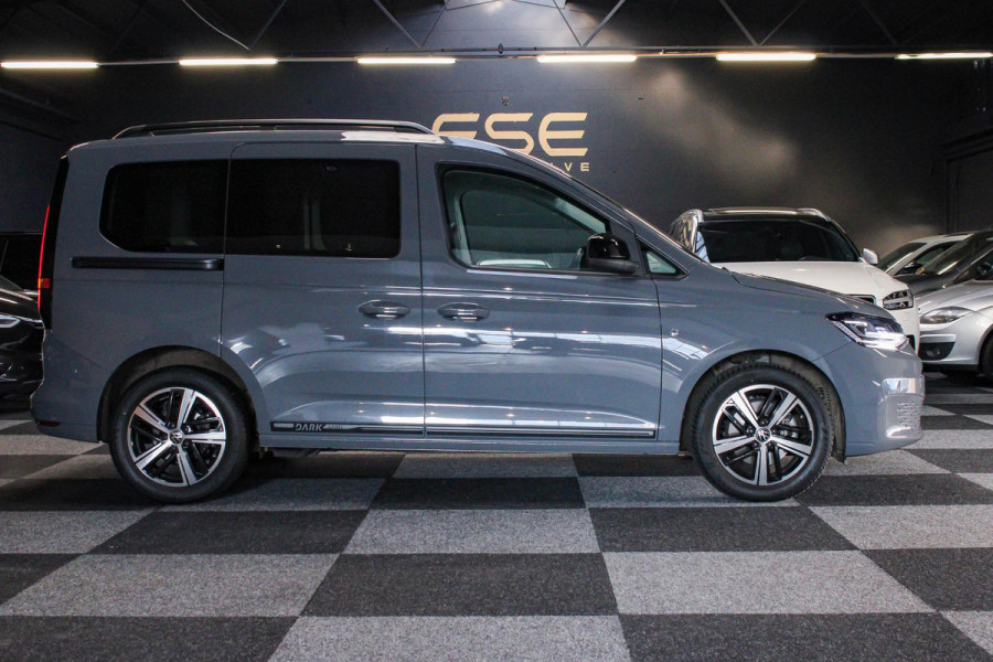 Volkswagen Caddy Dark Label 1.5 TSI 5p | Pano | Soft close | ACC |