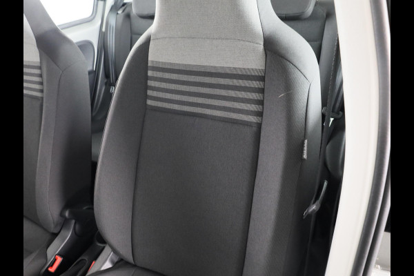 Volkswagen up! 1.0 65 pk | Verlengde garantie | Navigatie via App | Autom. airco | Cruise control | Parkeersensoren achter | Achteruitrijcamera |