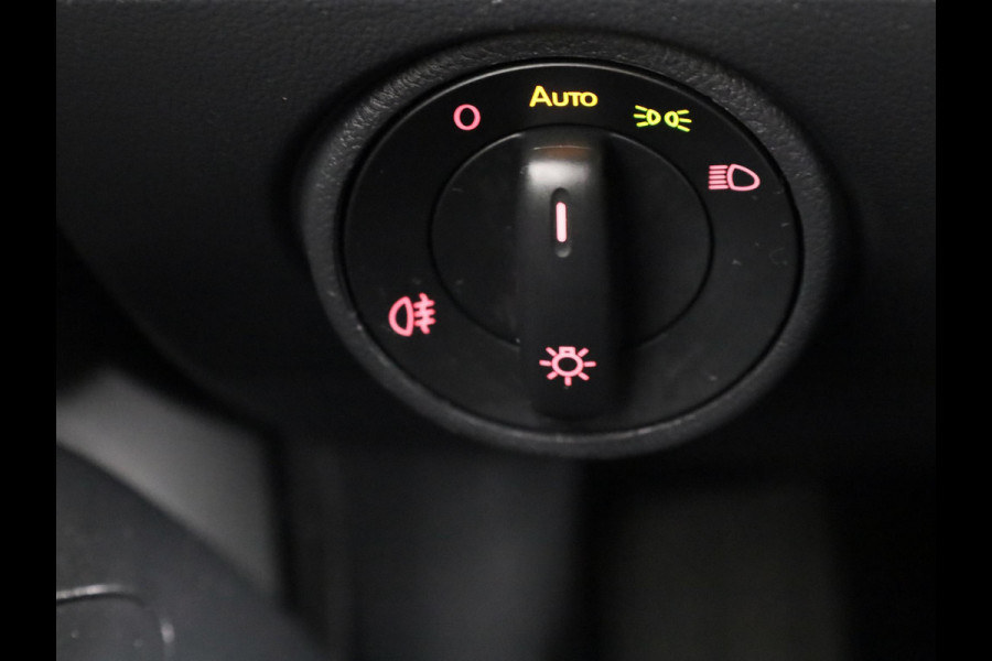 Volkswagen up! 1.0 65 pk | Verlengde garantie | Navigatie via App | Autom. airco | Cruise control | Parkeersensoren achter | Achteruitrijcamera |