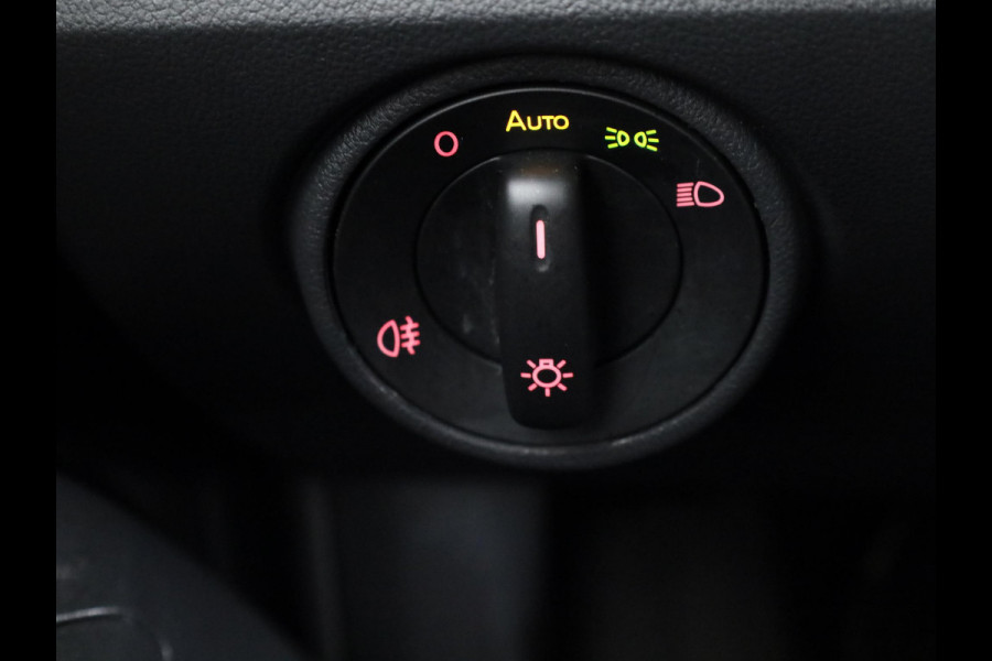 Volkswagen up! 1.0 65 pk | Verlengde garantie | Navigatie via App | Parkeersensoren achter | Achteruitrijcamera | Cruise control | Autom. airco |