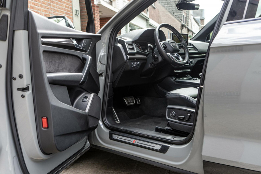 Audi Q5 2.0 TFSI Quattro S-Line Pano / Trekhaak / Camera