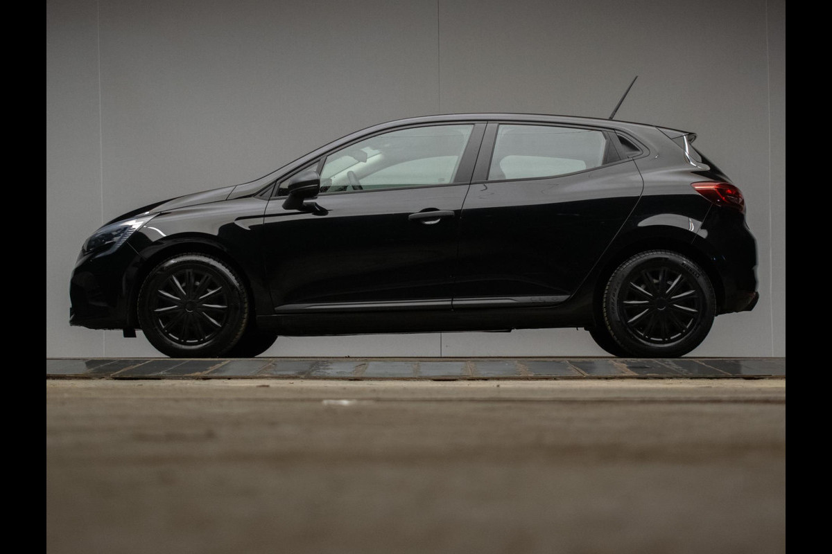 Renault Clio 1.0 TCe Life Sport (NAVI,AIRCO,LED,CRUISE,BLUETOOTH,LANE ASSIST,SPOILER,BLACKPACK,ELEKTRISCH PAKKET,NETTESTAAT) Renault Clio 1.0 TCe Life Sport (NAVI,AIRCO,LED,CRUISE,BLUETOOTH,LANE ASSIST,SPOILER,BLACKPACK,ELEKTRISCH PAKKET,NETTESTAAT)