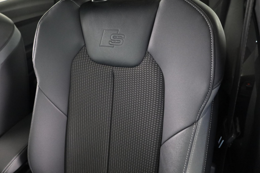 Audi A1 Sportback 30 TFSI S edition Navigatie via App | Parkeersensoren achter | Cruise control | LED koplampen | Sportstoelen | 18'' LM velgen | S-line |