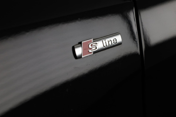 Audi A1 Sportback 30 TFSI S edition Navigatie via App | Parkeersensoren achter | Cruise control | LED koplampen | Sportstoelen | 18'' LM velgen | S-line |