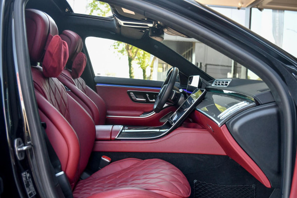 Mercedes-Benz S-Klasse 580 e 4MATIC AMG Line Premium Plus. Exclusief pakket, Carbon, Executive, Entertainment plus, 4W sturing!