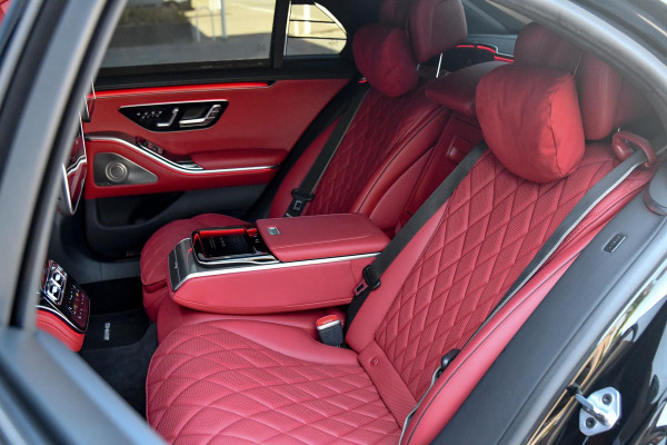 Mercedes-Benz S-Klasse 580 e 4MATIC AMG Line Premium Plus. Exclusief pakket, Carbon, Executive, Entertainment plus, 4W sturing!
