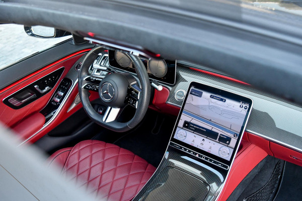 Mercedes-Benz S-Klasse 580 e 4MATIC AMG Line Premium Plus. Exclusief pakket, Carbon, Executive, Entertainment plus, 4W sturing!