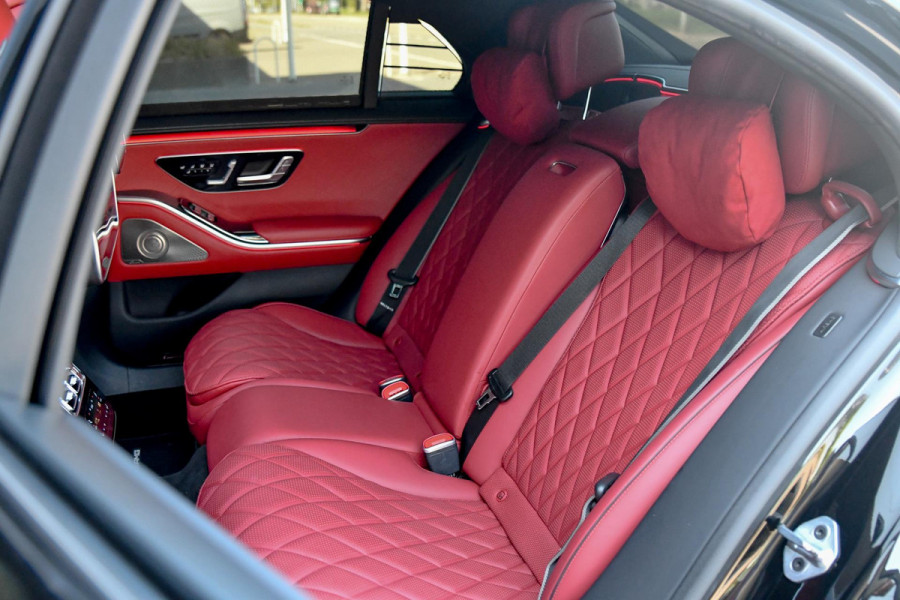 Mercedes-Benz S-Klasse 580 e 4MATIC AMG Line Premium Plus. Exclusief pakket, Carbon, Executive, Entertainment plus, 4W sturing!