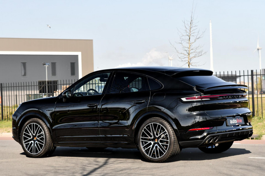 Porsche Cayenne Coupé 3.0 E-Hybrid. Sport Design, Chrono, ACC, Luchtv, Bose, Pano, 22'', Trekhaak, Stuurvw, Memory, Camera!