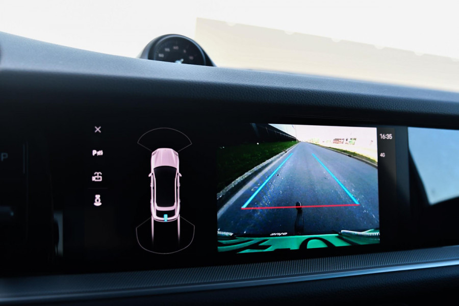 Porsche Cayenne Coupé 3.0 E-Hybrid. Sport Design, Chrono, ACC, Luchtv, Bose, Pano, 22'', Trekhaak, Stuurvw, Memory, Camera!