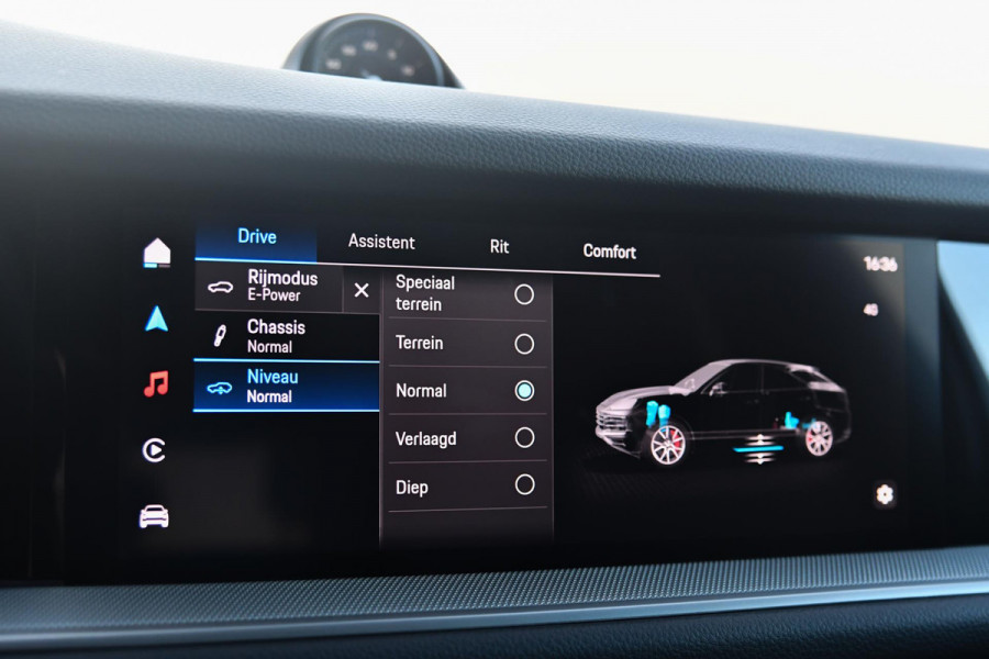 Porsche Cayenne Coupé 3.0 E-Hybrid. Sport Design, Chrono, ACC, Luchtv, Bose, Pano, 22'', Trekhaak, Stuurvw, Memory, Camera!