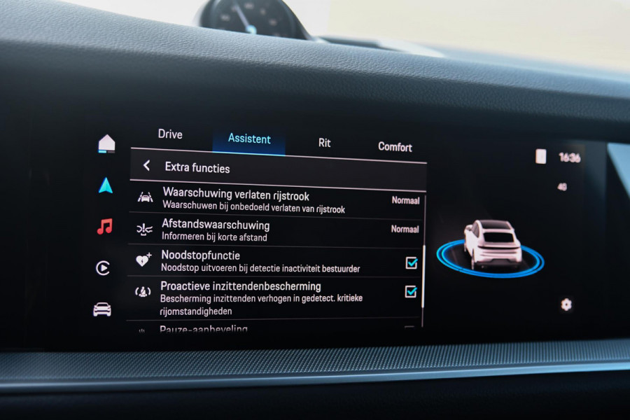 Porsche Cayenne Coupé 3.0 E-Hybrid. Sport Design, Chrono, ACC, Luchtv, Bose, Pano, 22'', Trekhaak, Stuurvw, Memory, Camera!