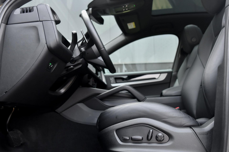 Porsche Cayenne Coupé 3.0 E-Hybrid. BTW, Sport Design, Sportuitlaat, Softclose, Leder, Memory, ACC, Keyless, Camera, Dodeh, Luchtv