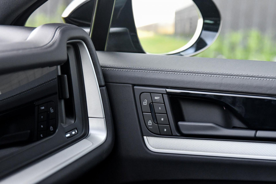 Porsche Cayenne Coupé 3.0 E-Hybrid. BTW, Sport Design, Sportuitlaat, Softclose, Leder, Memory, ACC, Keyless, Camera, Dodeh, Luchtv