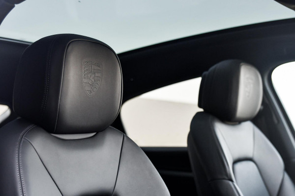 Porsche Cayenne Coupé 3.0 E-Hybrid. BTW, Sport Design, Sportuitlaat, Softclose, Leder, Memory, ACC, Keyless, Camera, Dodeh, Luchtv