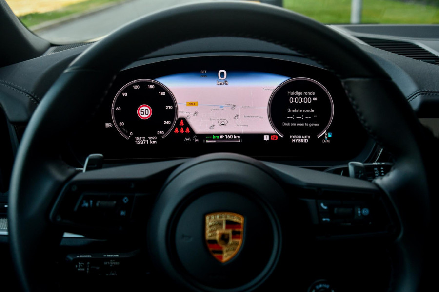 Porsche Cayenne Coupé 3.0 E-Hybrid. BTW, Sport Design, Sportuitlaat, Softclose, Leder, Memory, ACC, Keyless, Camera, Dodeh, Luchtv