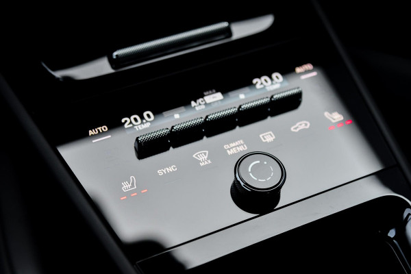 Porsche Cayenne Coupé 3.0 E-Hybrid. BTW, Sport Design, Sportuitlaat, Softclose, Leder, Memory, ACC, Keyless, Camera, Dodeh, Luchtv