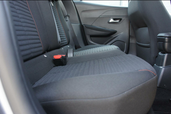Peugeot 208 1.2 Automaat CarPlay|Cruise|Navigatie|PDC|Velgen