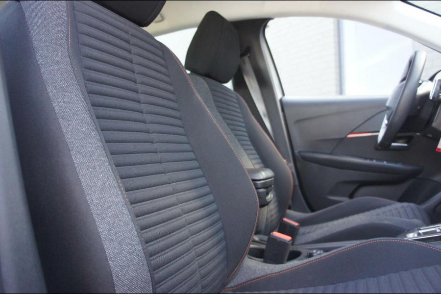 Peugeot 208 1.2 Automaat CarPlay|Cruise|Navigatie|PDC|Velgen
