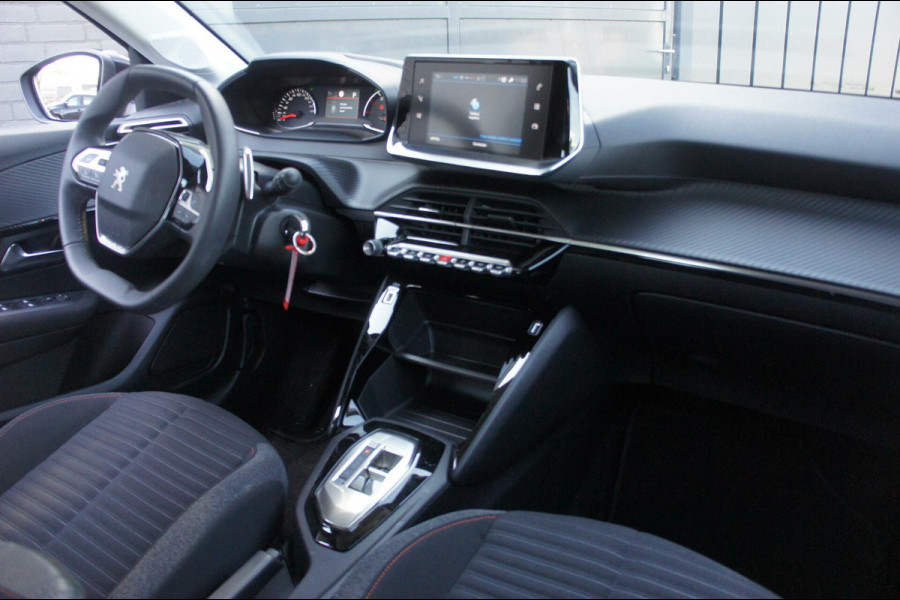 Peugeot 208 1.2 Automaat CarPlay|Cruise|Navigatie|PDC|Velgen